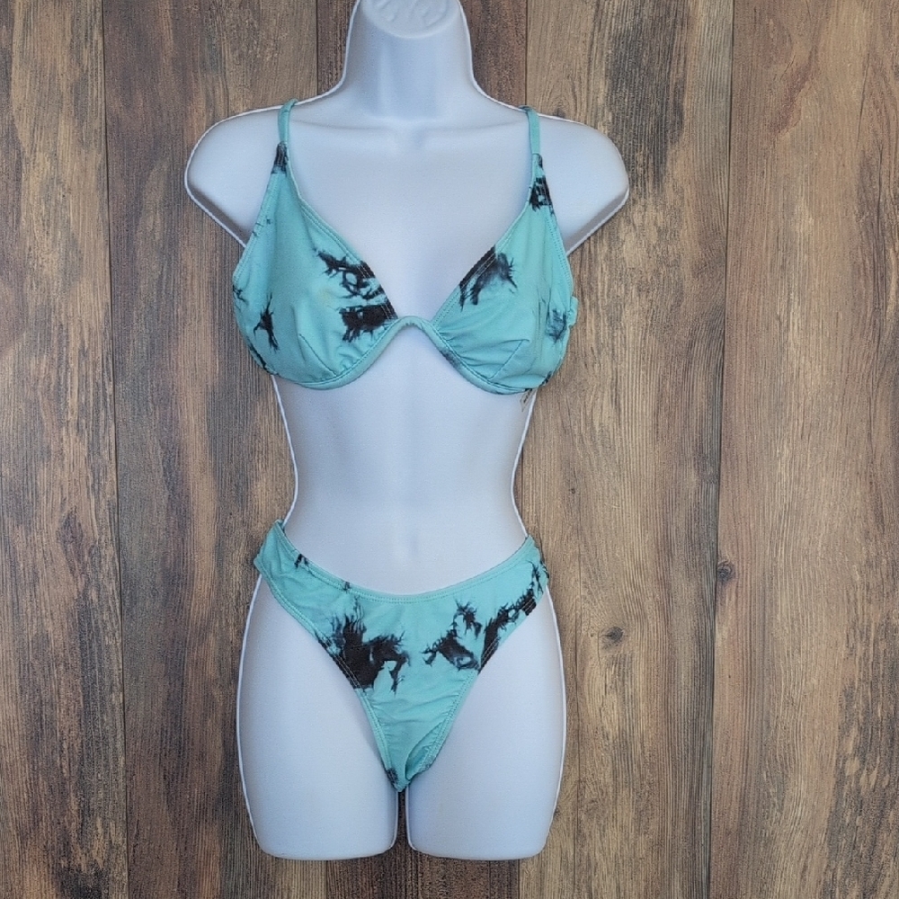 Shein Tie-Dye Bikini Swimsuit Set XL     BB002